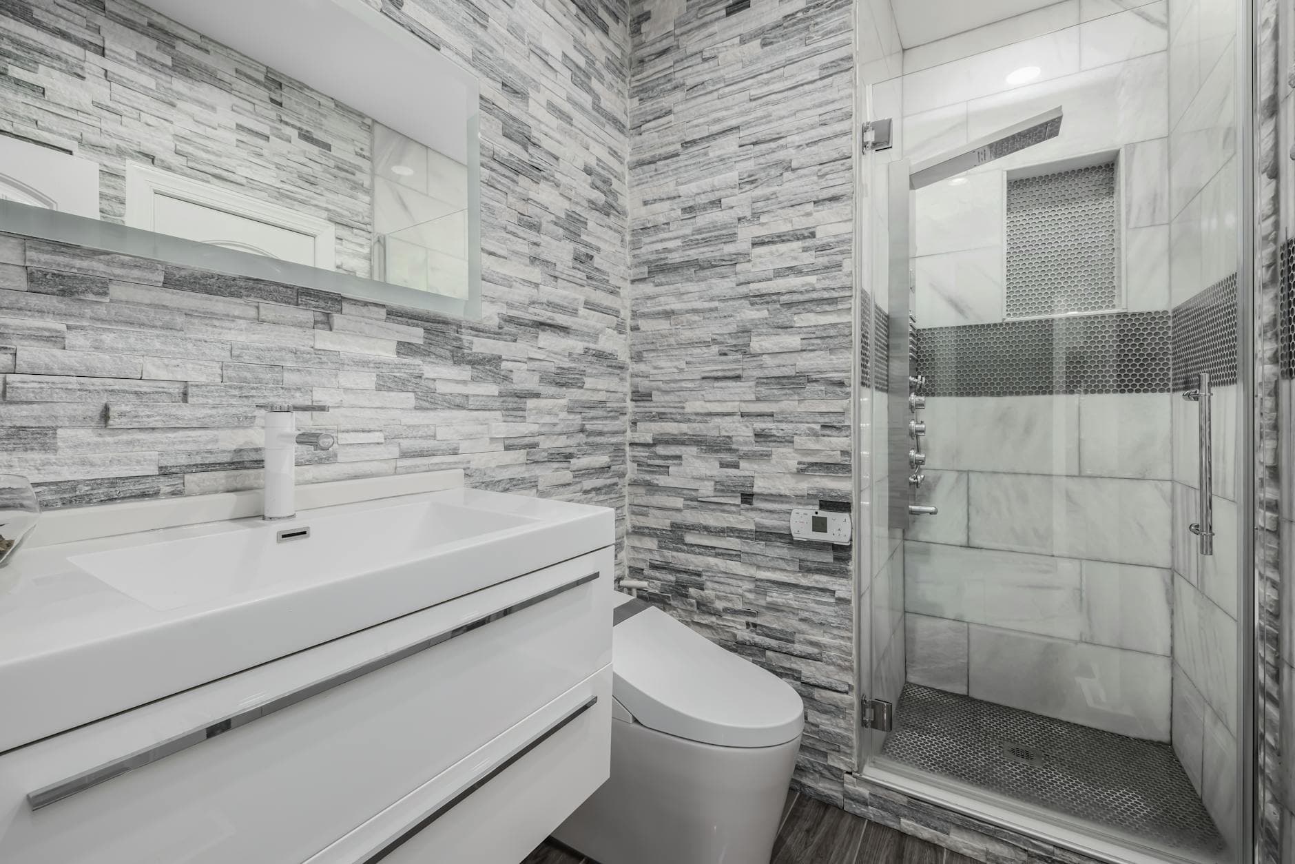 Nettoyer les joints de douche noircis : les astuces qui fonctionnent [Astuce] — astuce nettoyage BonneAstuce.fr