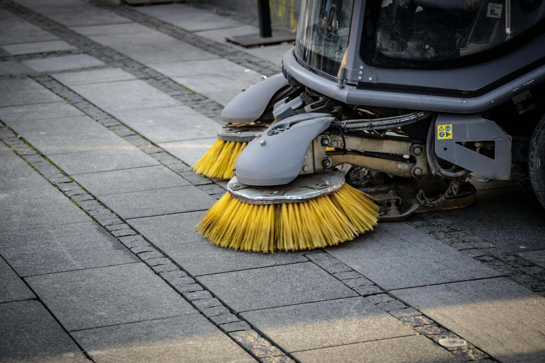 Comment nettoyer une terrasse sans Kärcher [Astuce] — astuce nettoyage BonneAstuce.fr