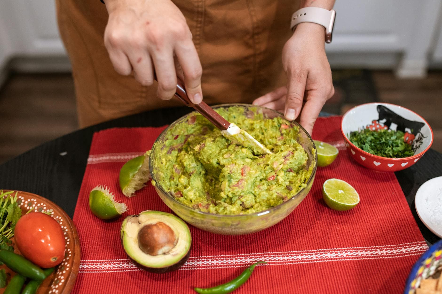 Conserver le guacamole sans noircir [Facile] — astuce cuisine BonneAstuce.fr