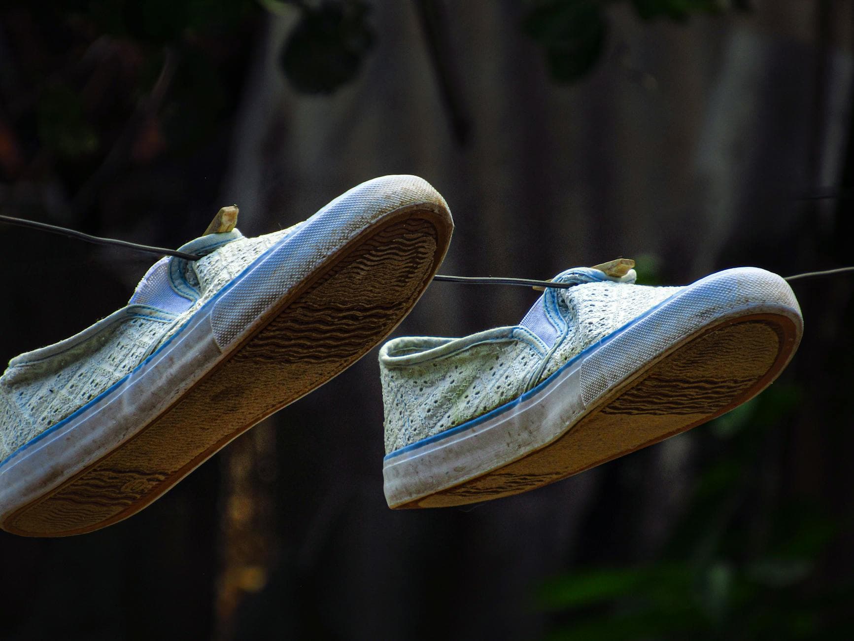 Éliminer les mauvaises odeurs des chaussures [Astuce] — astuce nettoyage