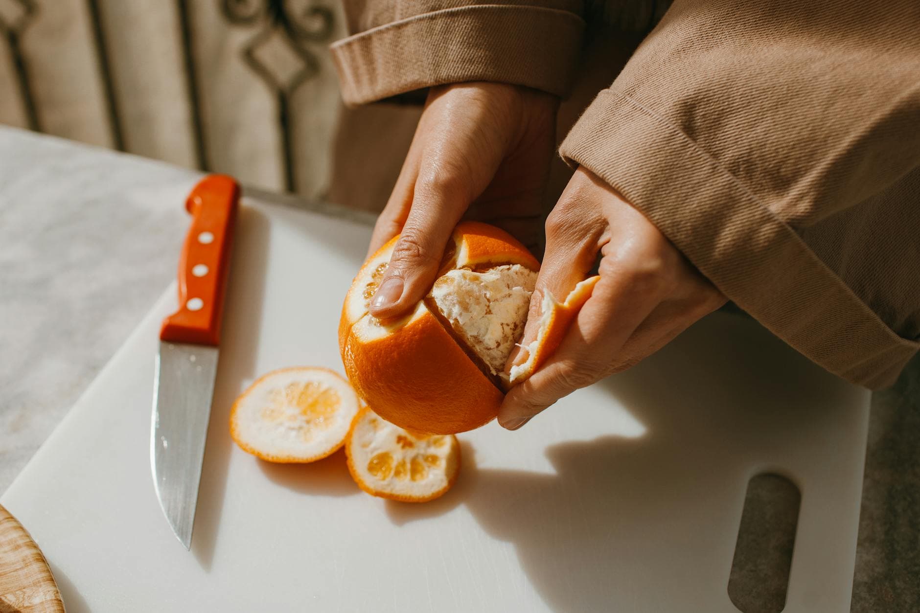 Éplucher les agrumes facilement [Facile] — astuce cuisine BonneAstuce.fr