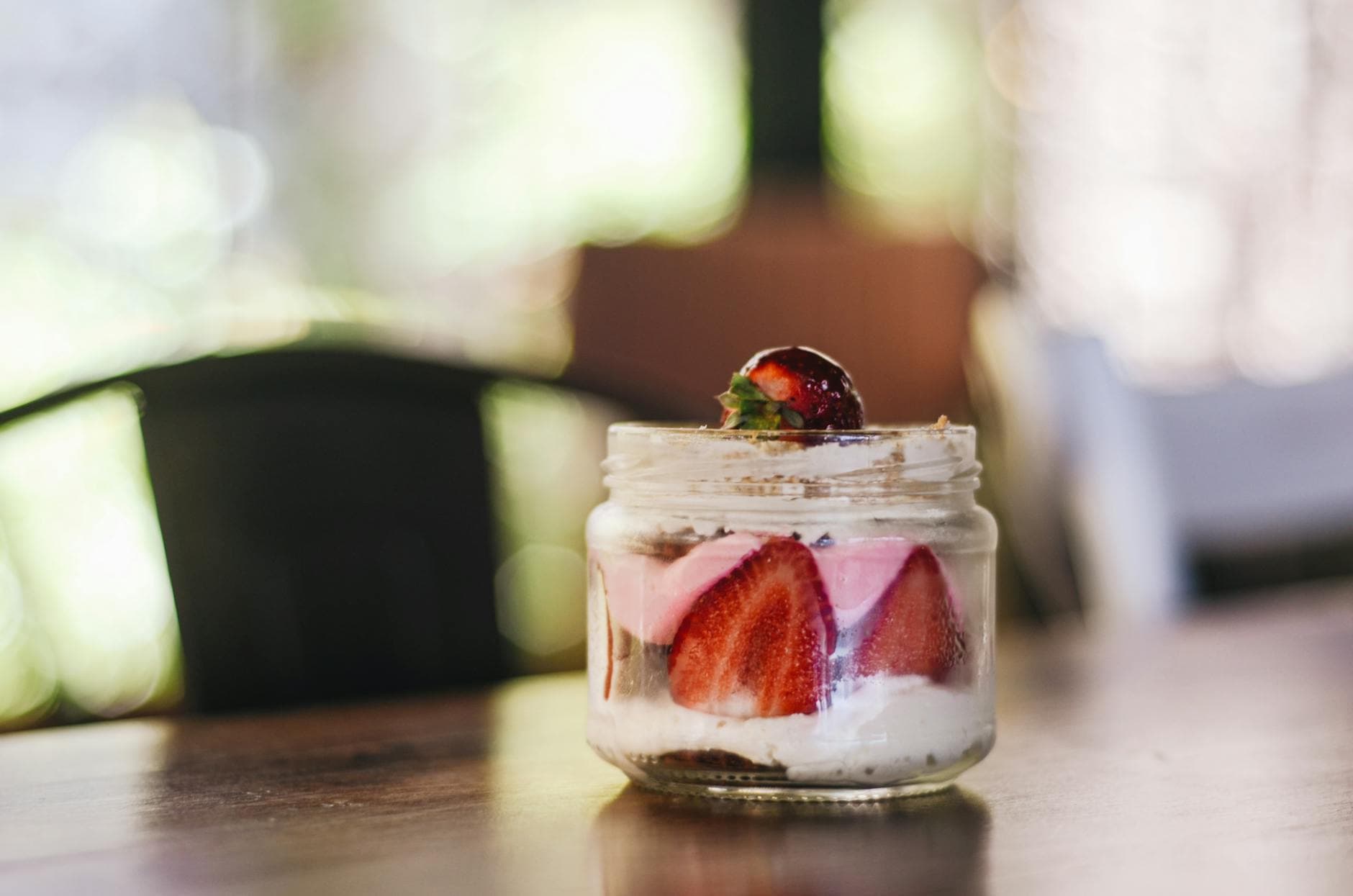 Faire sa crème fraîche épaisse maison facilement [Facile] — astuce cuisine BonneAstuce.fr
