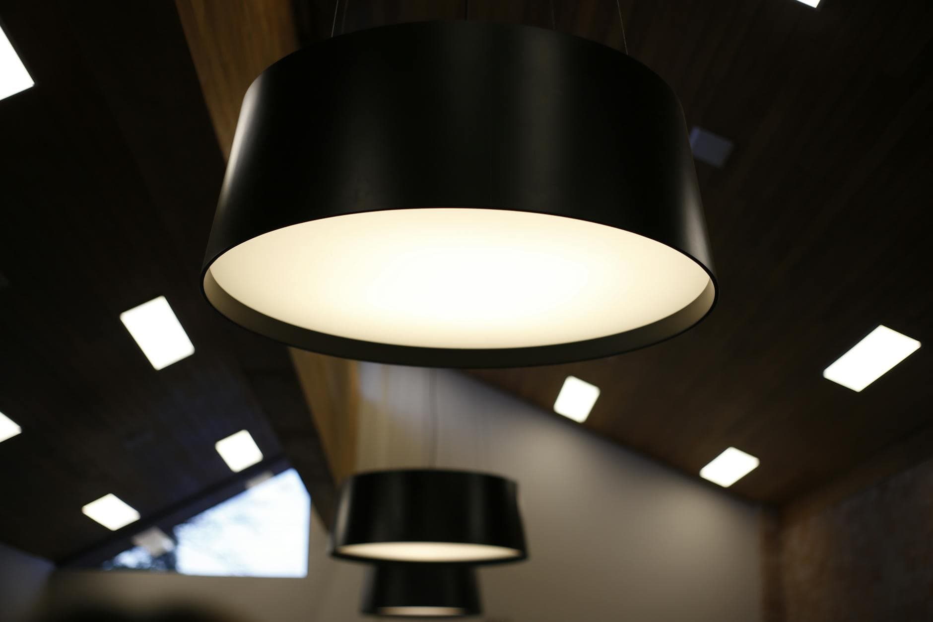 Installer des spots LED au plafond soi-même — guide complet [Facile] — astuce bricolage BonneAstuce.fr