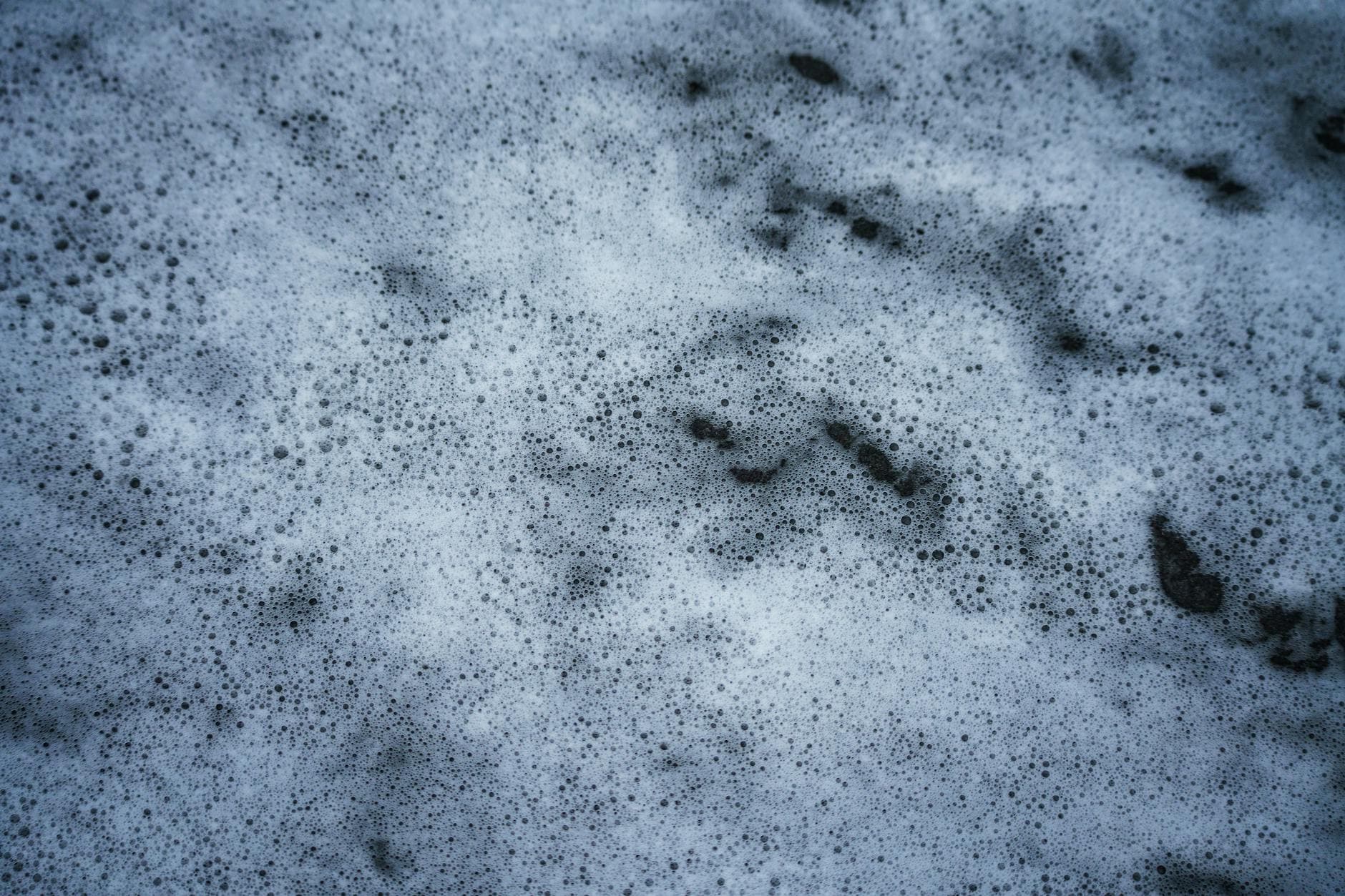 Laver et désinfecter le tapis de bain naturellement [Astuce] — astuce nettoyage