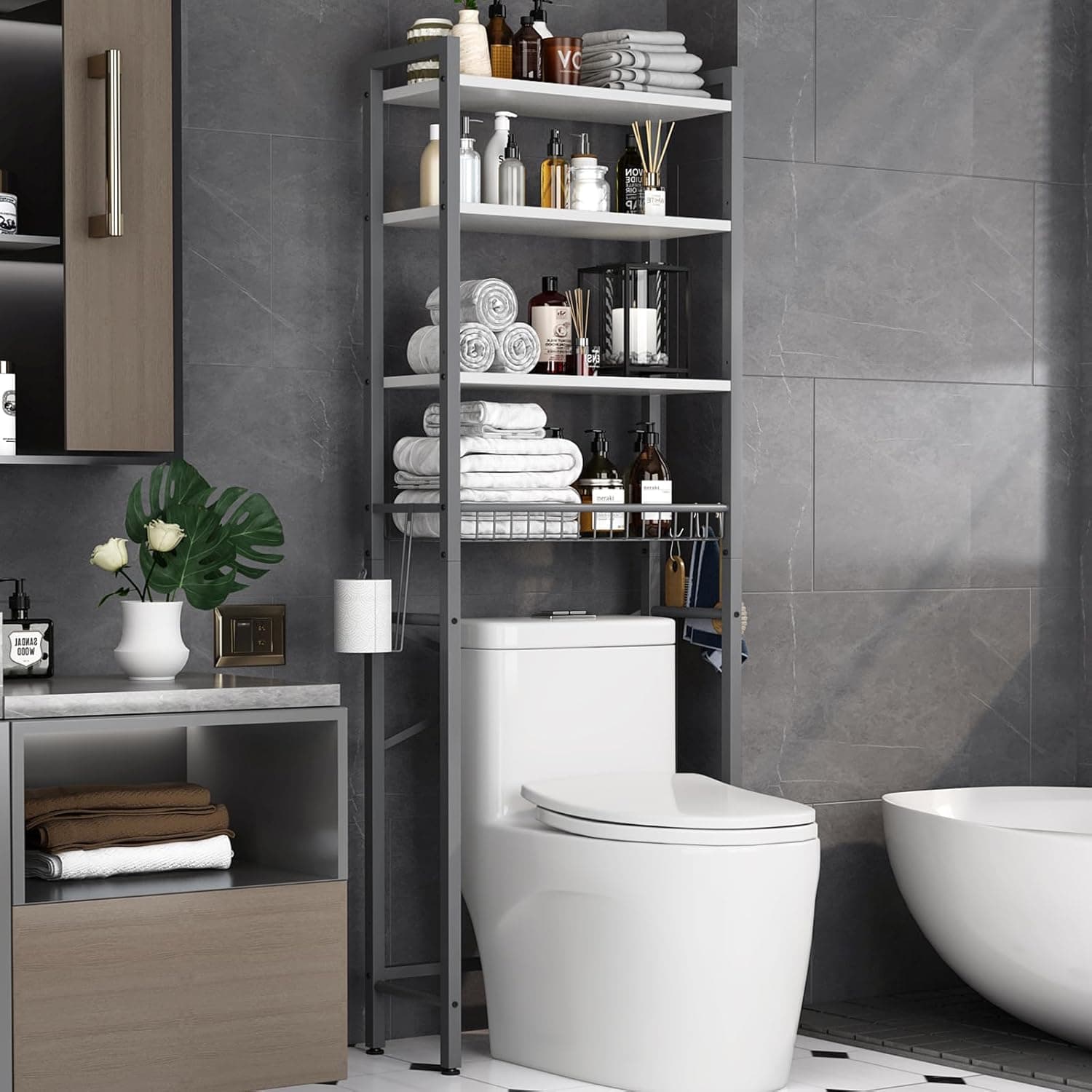 Étagère au-dessus des toilettes