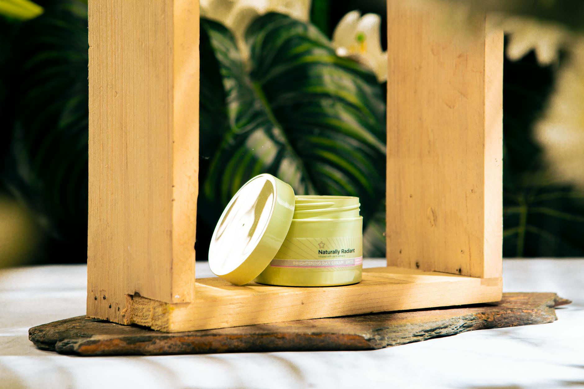 Fabriquer sa crème hydratante naturelle : recette complète et guide cosmétique [Astuce]