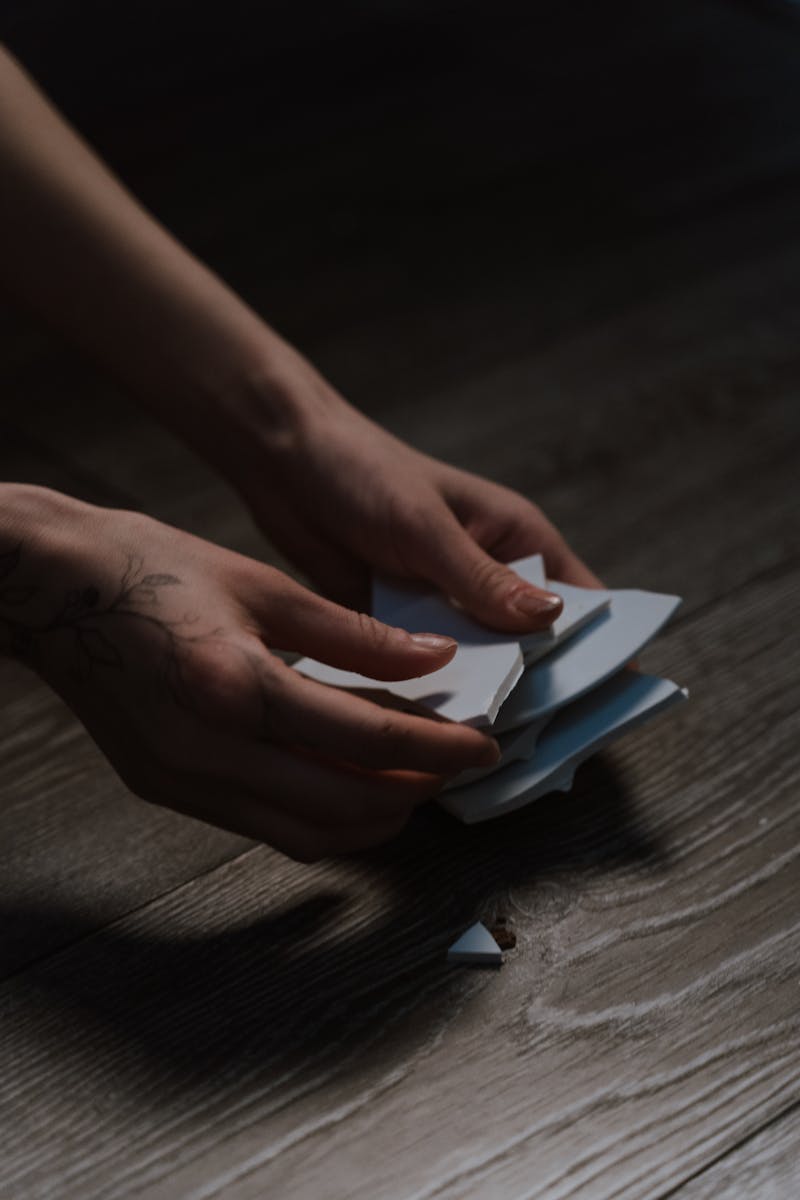 Réparer un carrelage fêlé sans tout casser — techniques efficaces [Facile]